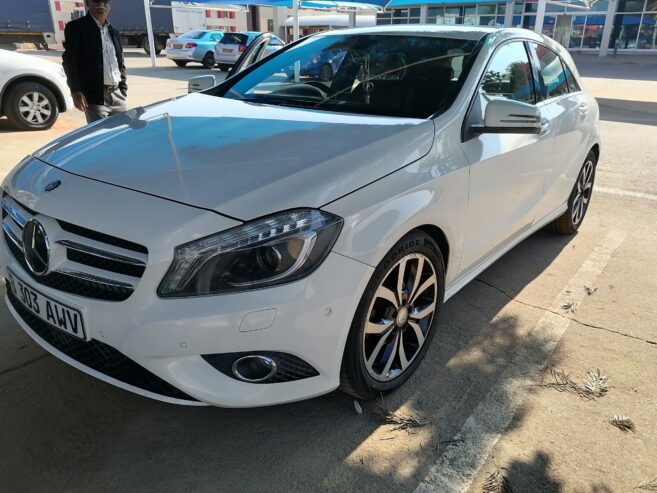 Mercedes benz A200 local