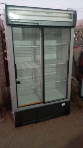 Display fridge