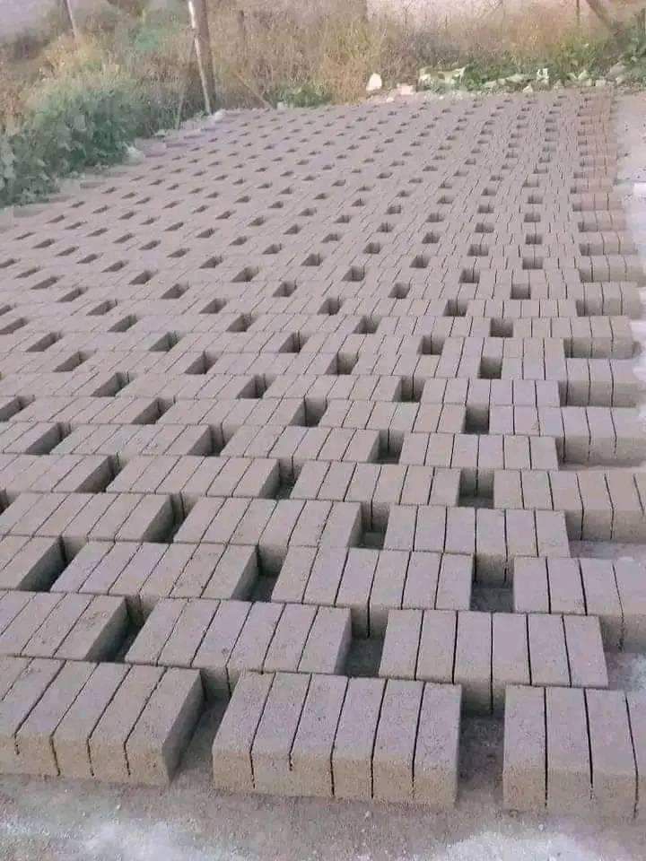 6 inches Bricks for sale, Riversand, crusherdust and congrate stones