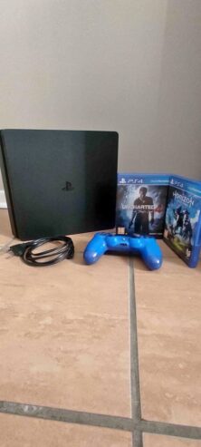 PlayStation 4 Slim