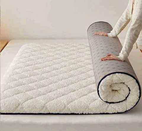 bed mattress topper