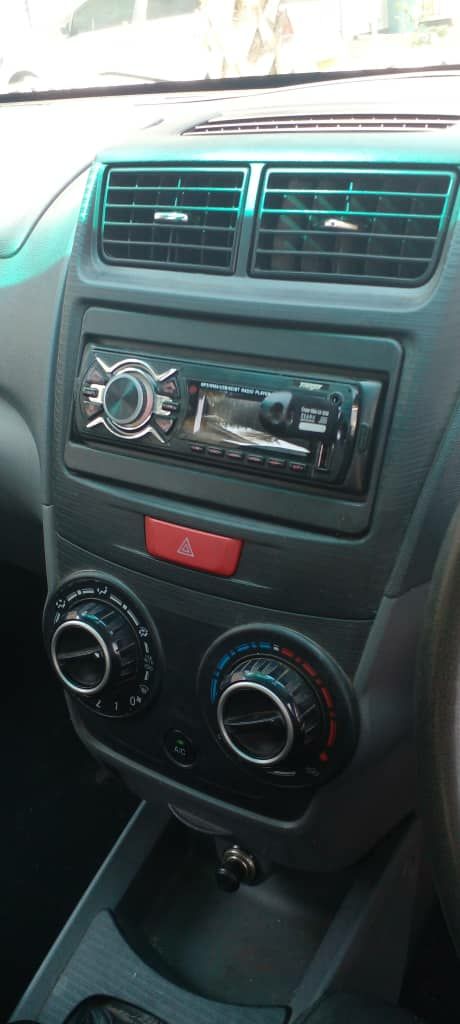 Local Toyota Avanza 2015 manual