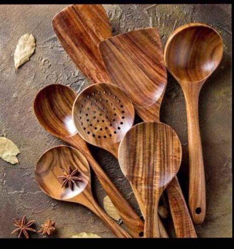 kitchen items in wood