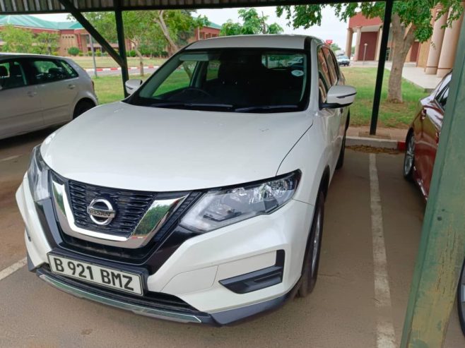 NISSAN XTRAIL,Manual,2lt,petrol,6speed